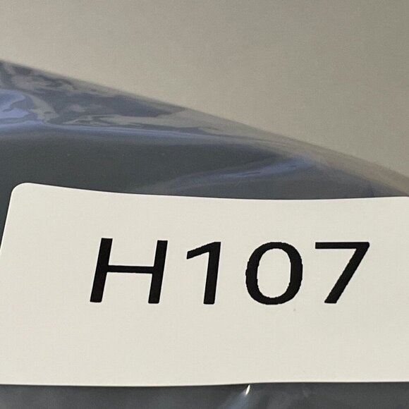 NEW Tuff Athletics Womens M Black Capri Activewear Pants Nylon Spandex Stretch - Picture 8 of 8